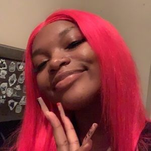 Meet your Posher, Dameria